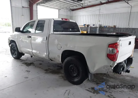 2016 Toyota Tundra Sr 4.6L V8 z USA, uszkodzony, nr VIN 5TFRM5F14GX099612